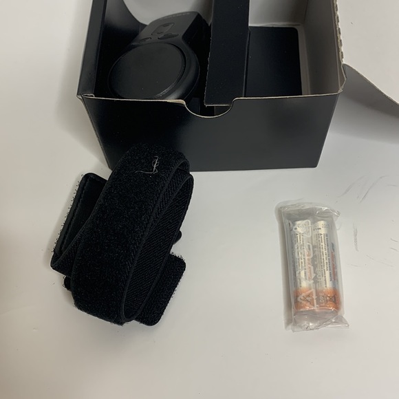 Gear VR Controller | Black New in Box | Wireless BlueTooth Brand | Gaming Piece - Picture 5 of 13